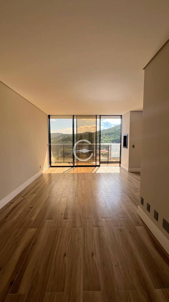 Apartamento à venda com 2 quartos, 135m² - Foto 3