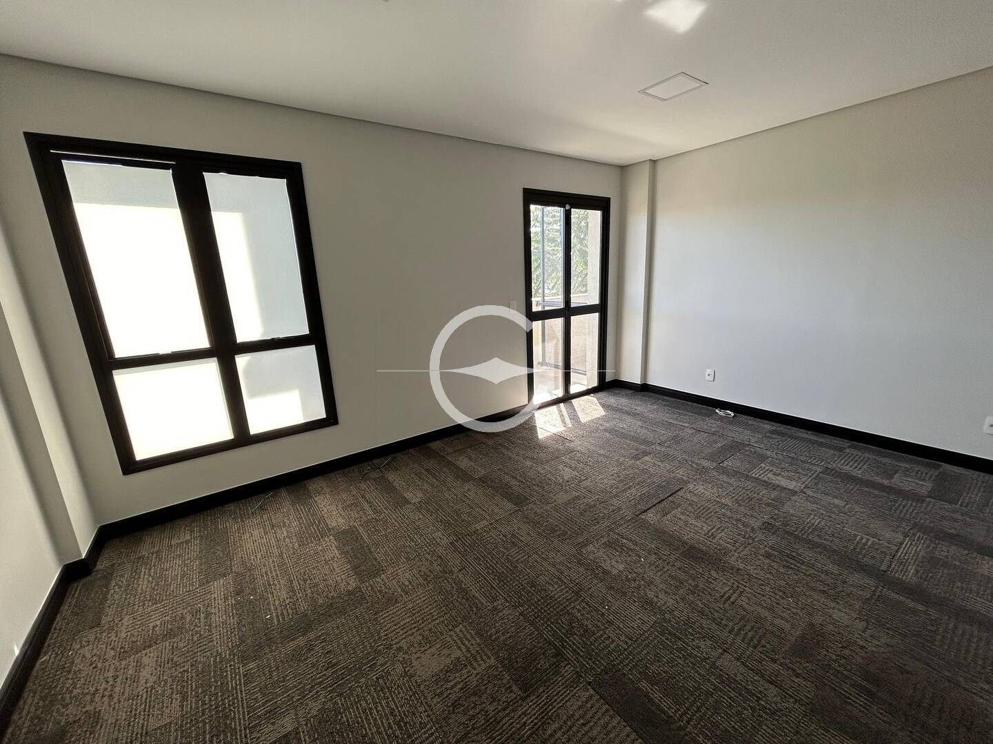 Apartamento para alugar com 1 quarto, 75m² - Foto 1