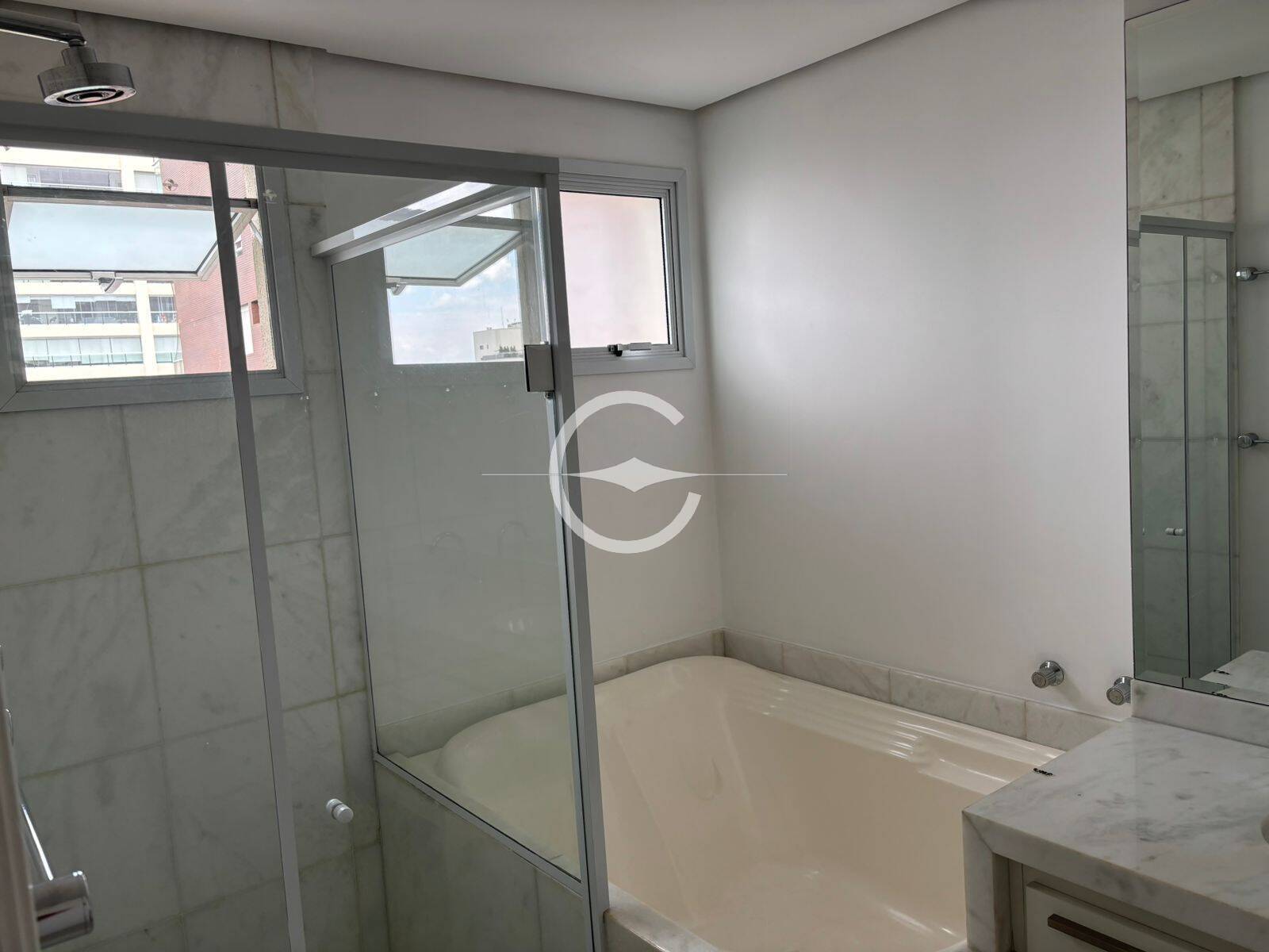 Apartamento à venda e aluguel com 4 quartos, 223m² - Foto 9