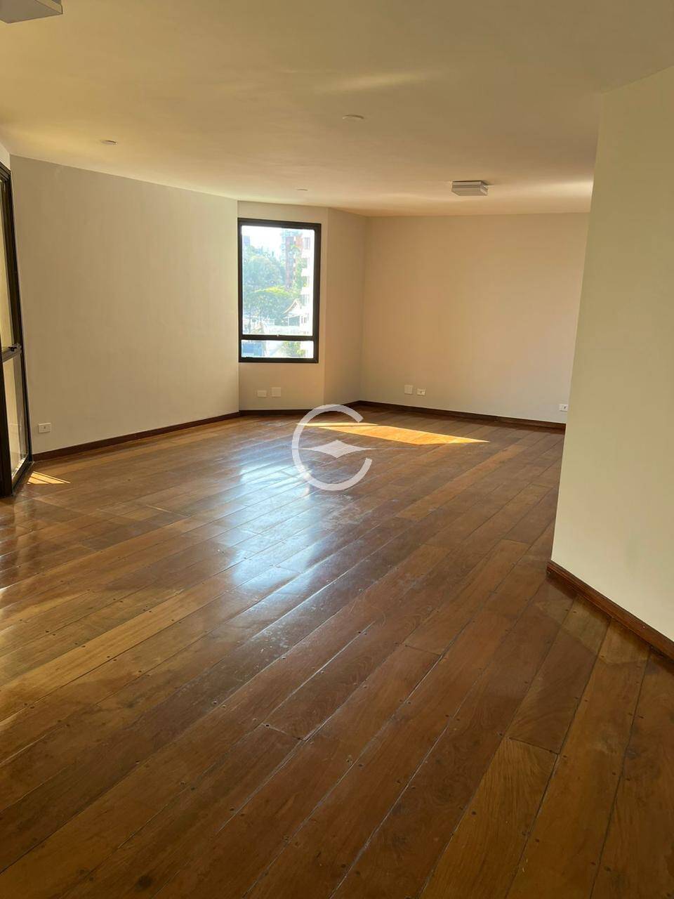 Apartamento à venda e aluguel com 4 quartos, 185m² - Foto 3