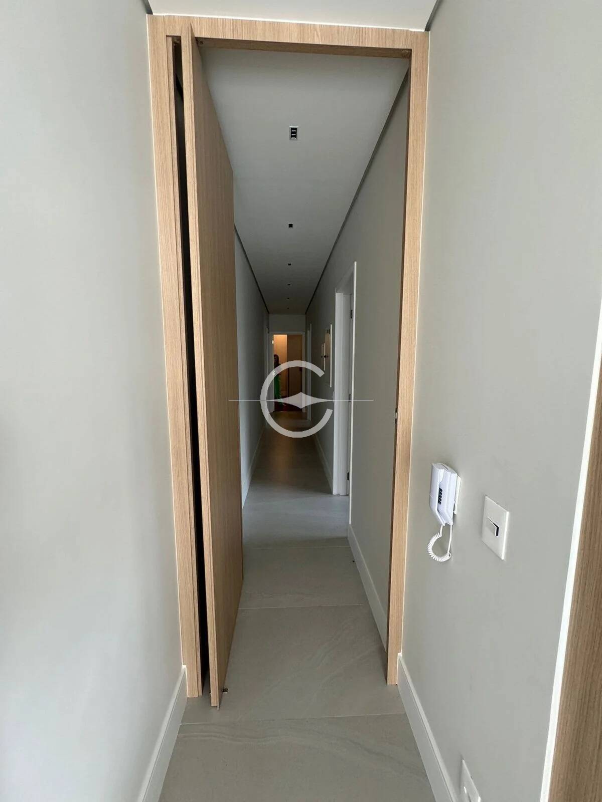 Apartamento à venda e aluguel com 3 quartos, 147m² - Foto 4