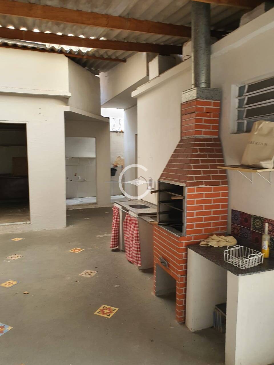 Casa para alugar com 1 quarto, 200m² - Foto 10