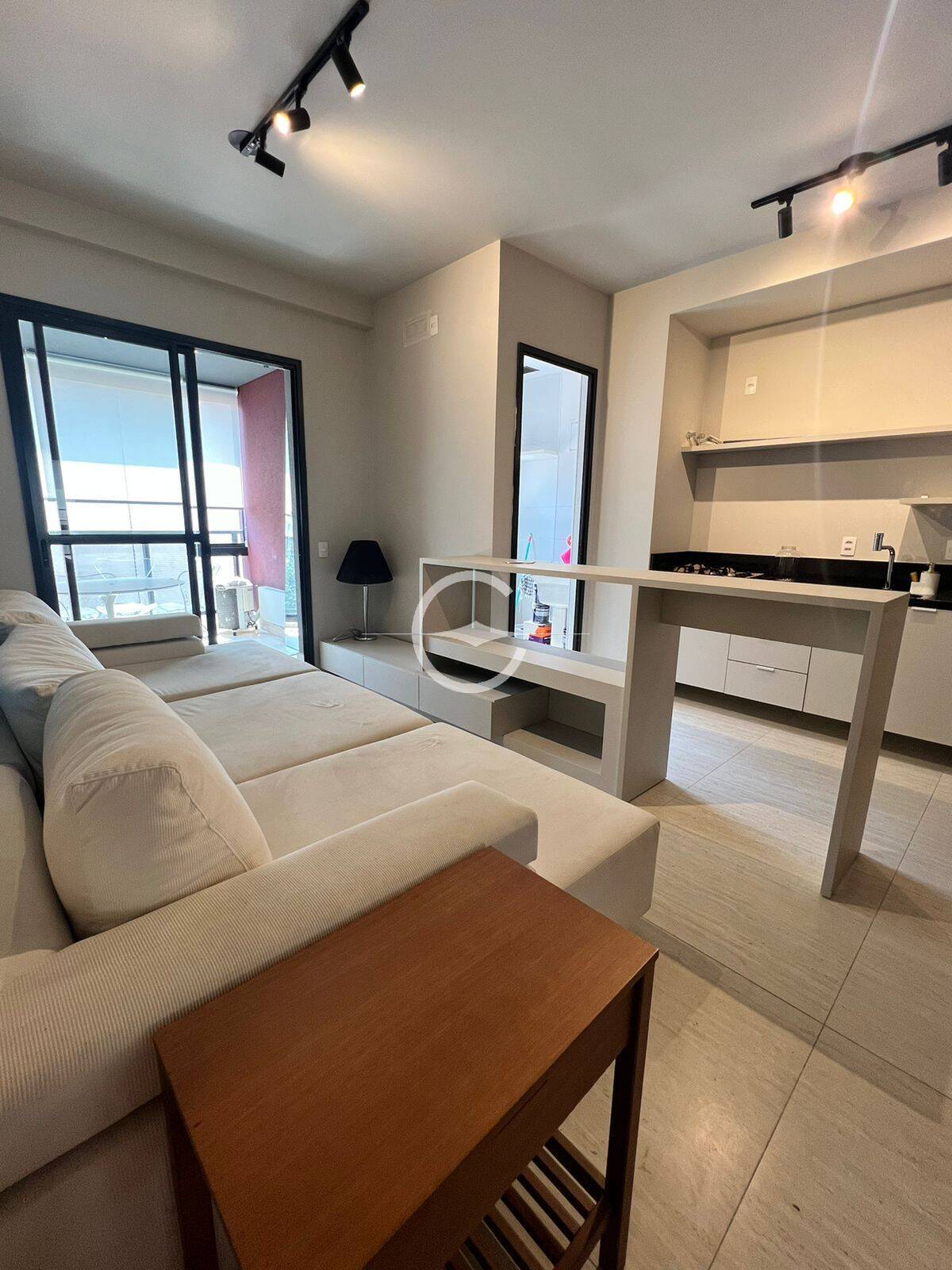 Apartamento à venda e aluguel com 1 quarto, 48m² - Foto 1