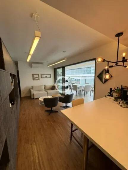 Apartamento à venda com 2 quartos, 128m² - Foto 1