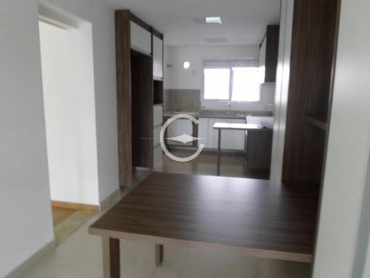 Apartamento para alugar com 4 quartos, 210m² - Foto 8